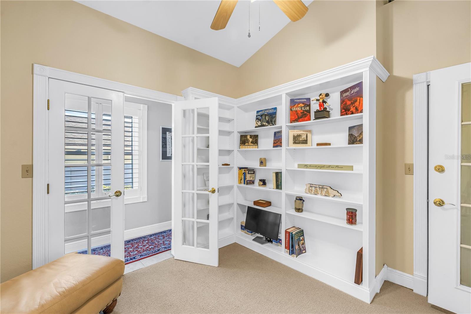 3rd bedroom / office with large closet