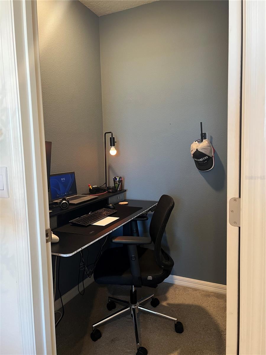 Walk-In used as Home Office