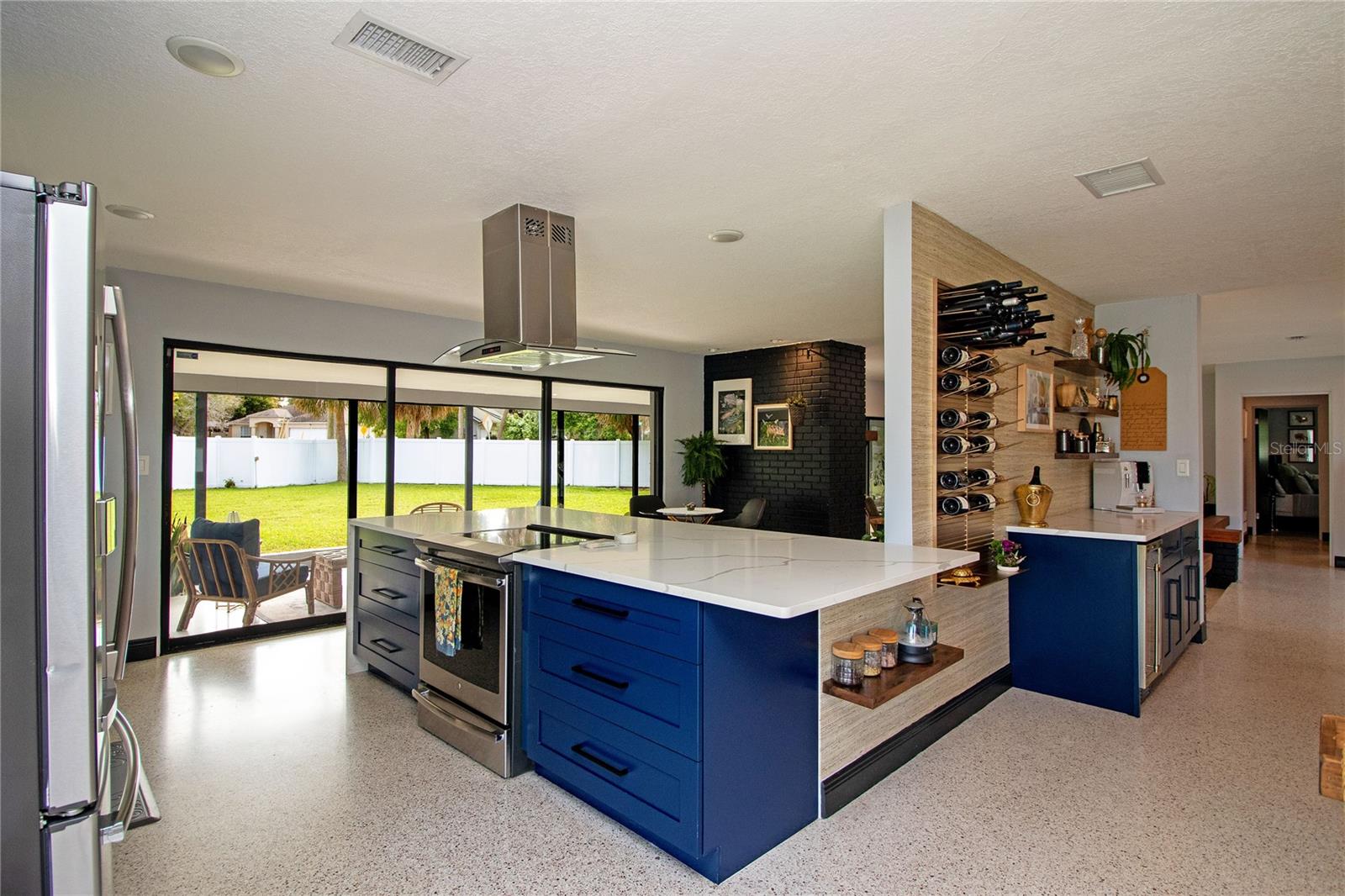 Excellent flow into the beautiful kitchen,