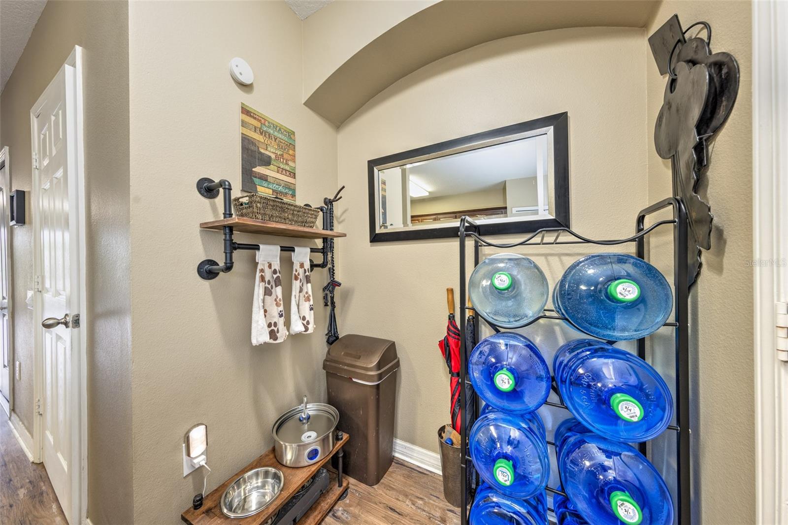 spacious front entry