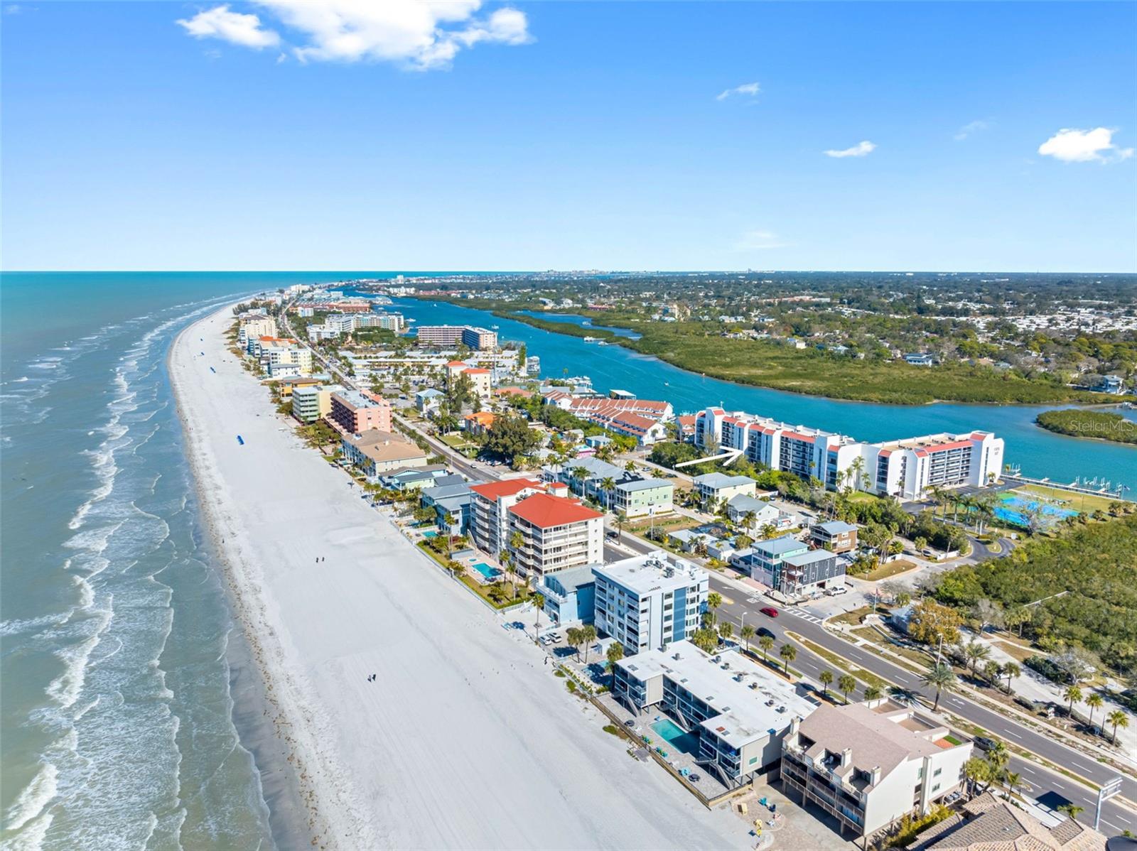 ..Indian Shores Aerial Looking North . NOTE: Vista Bay 300 Steps from Beach.