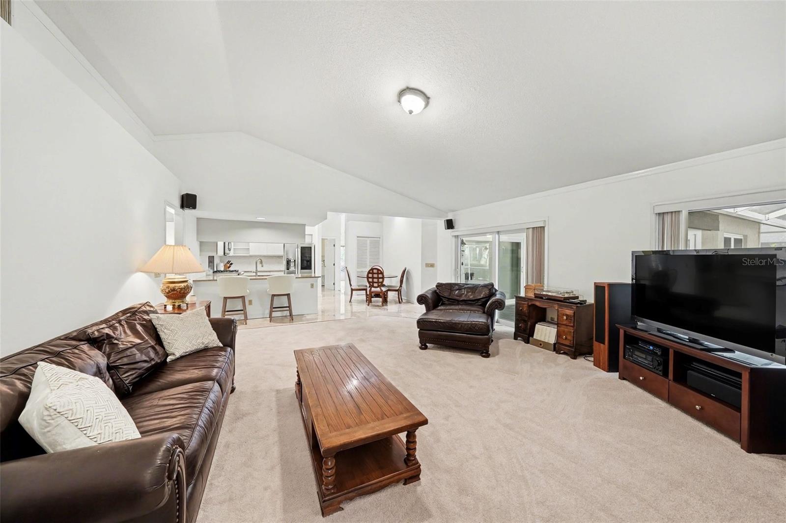 Endless family room!