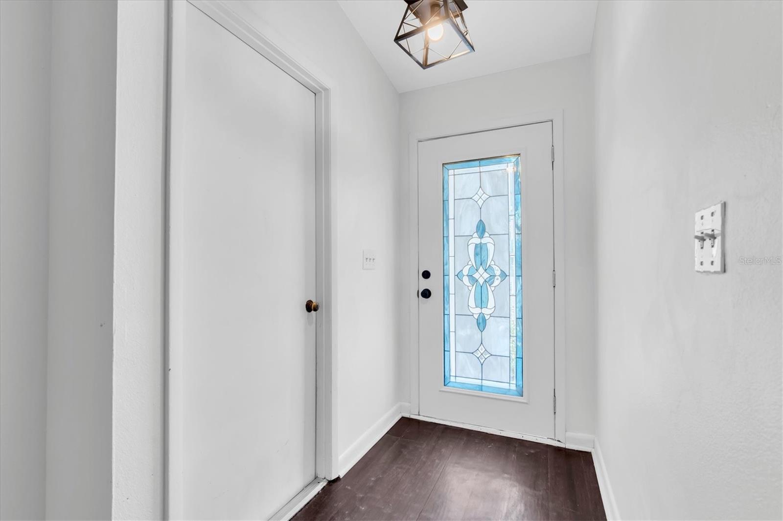 Front and garage entry doos
