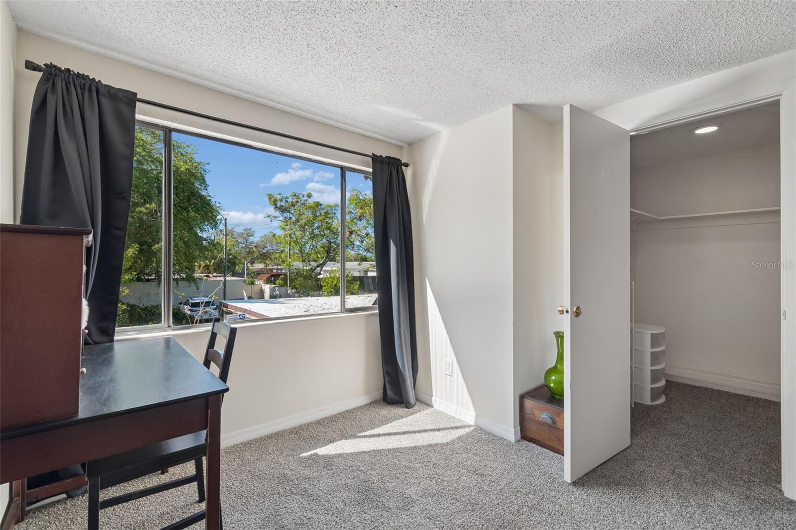 Bdrm 3 Sitting area and walk in closet