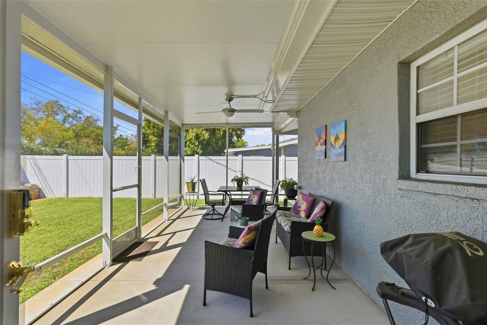 Large screen enclosed porch