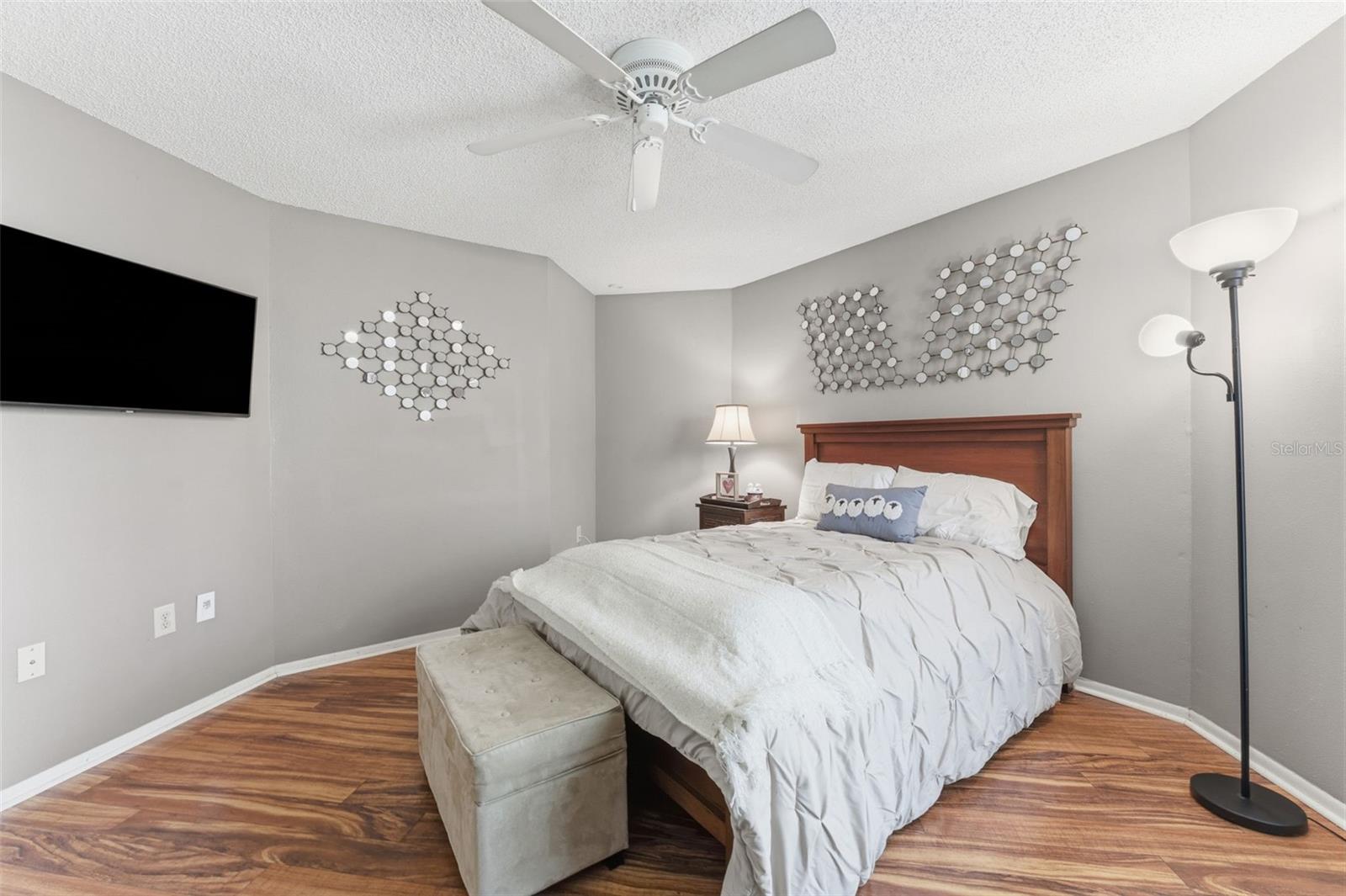 Generous and light primary bedroom with large walk in closet