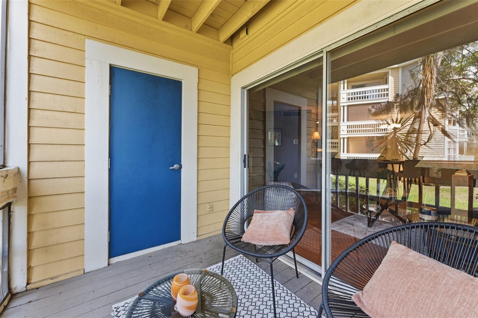 You will find extra storage on your lanai.