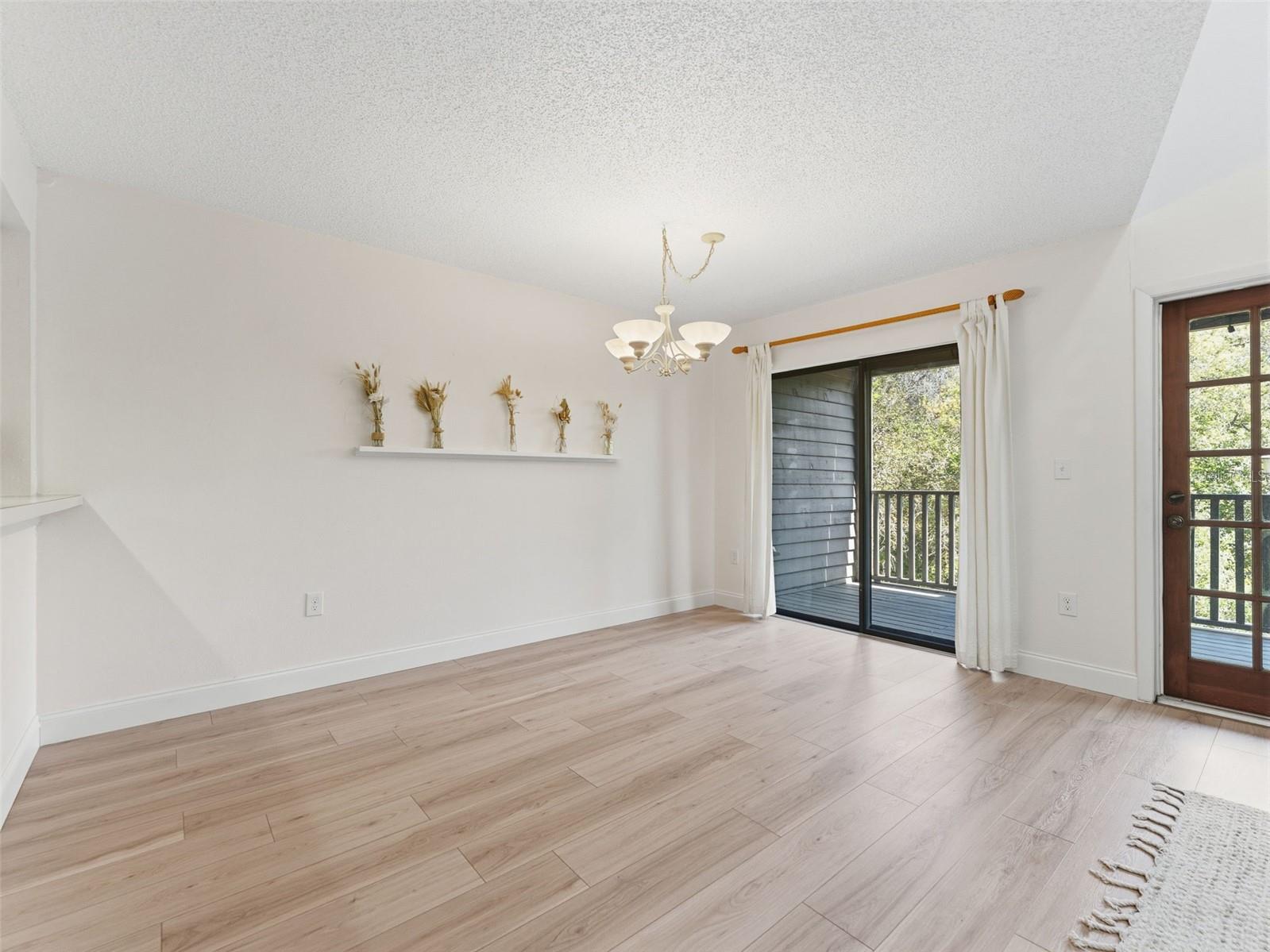 Dining Area Looking out to 2nd Belcony