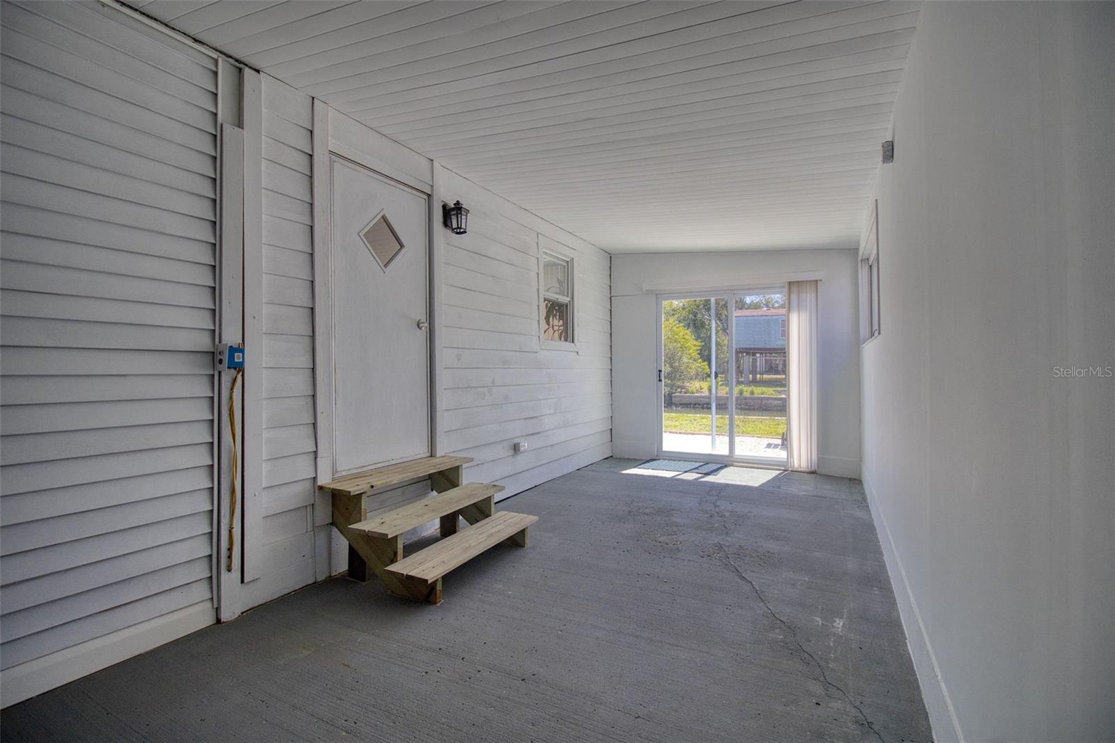 Enclosed carport/garage