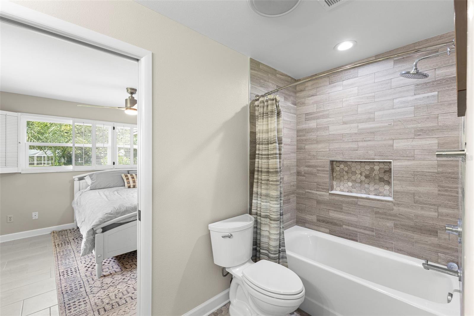 Tub/shower combo in Jack and Jill bath