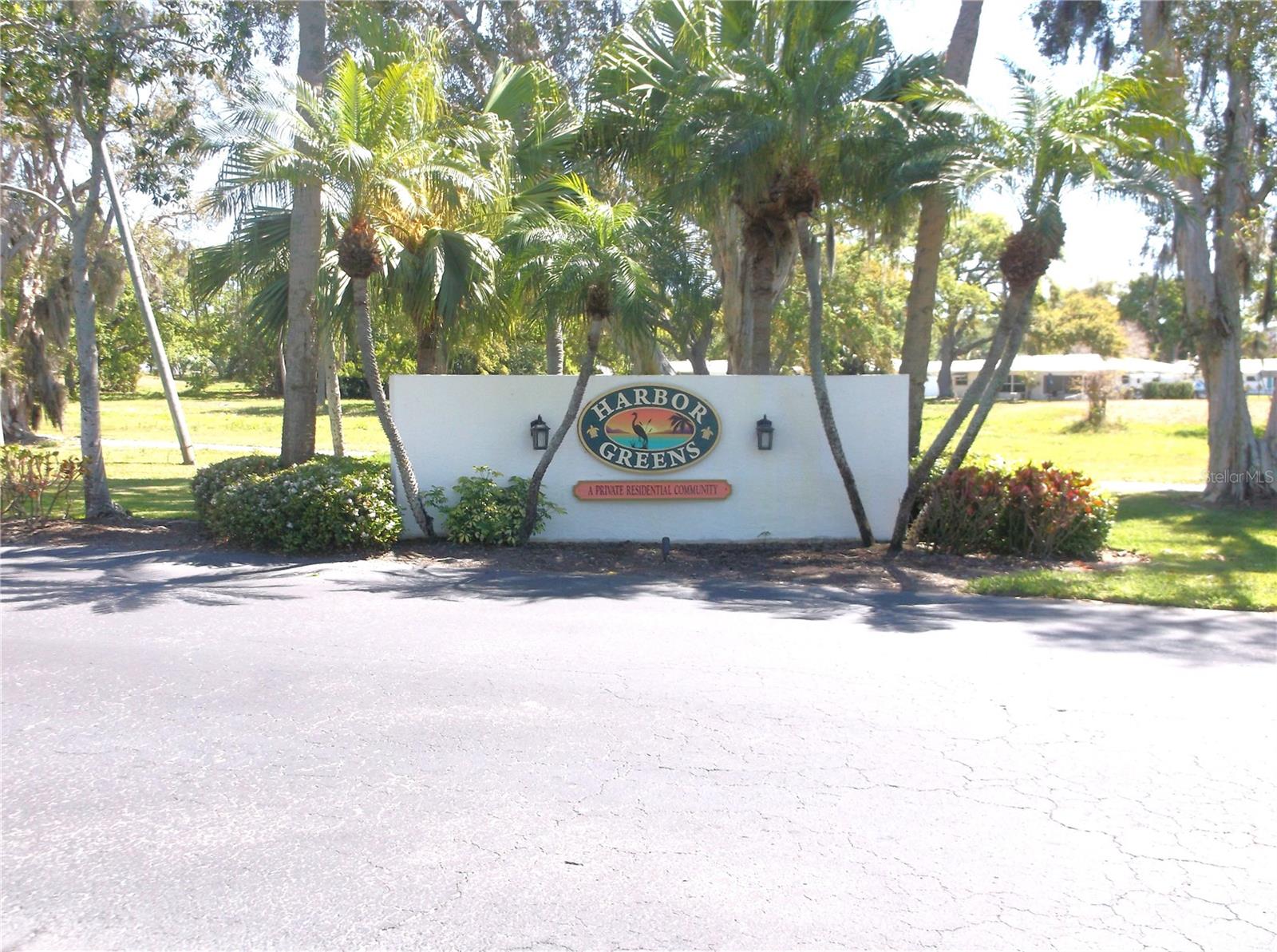 Entering Harbor Greens