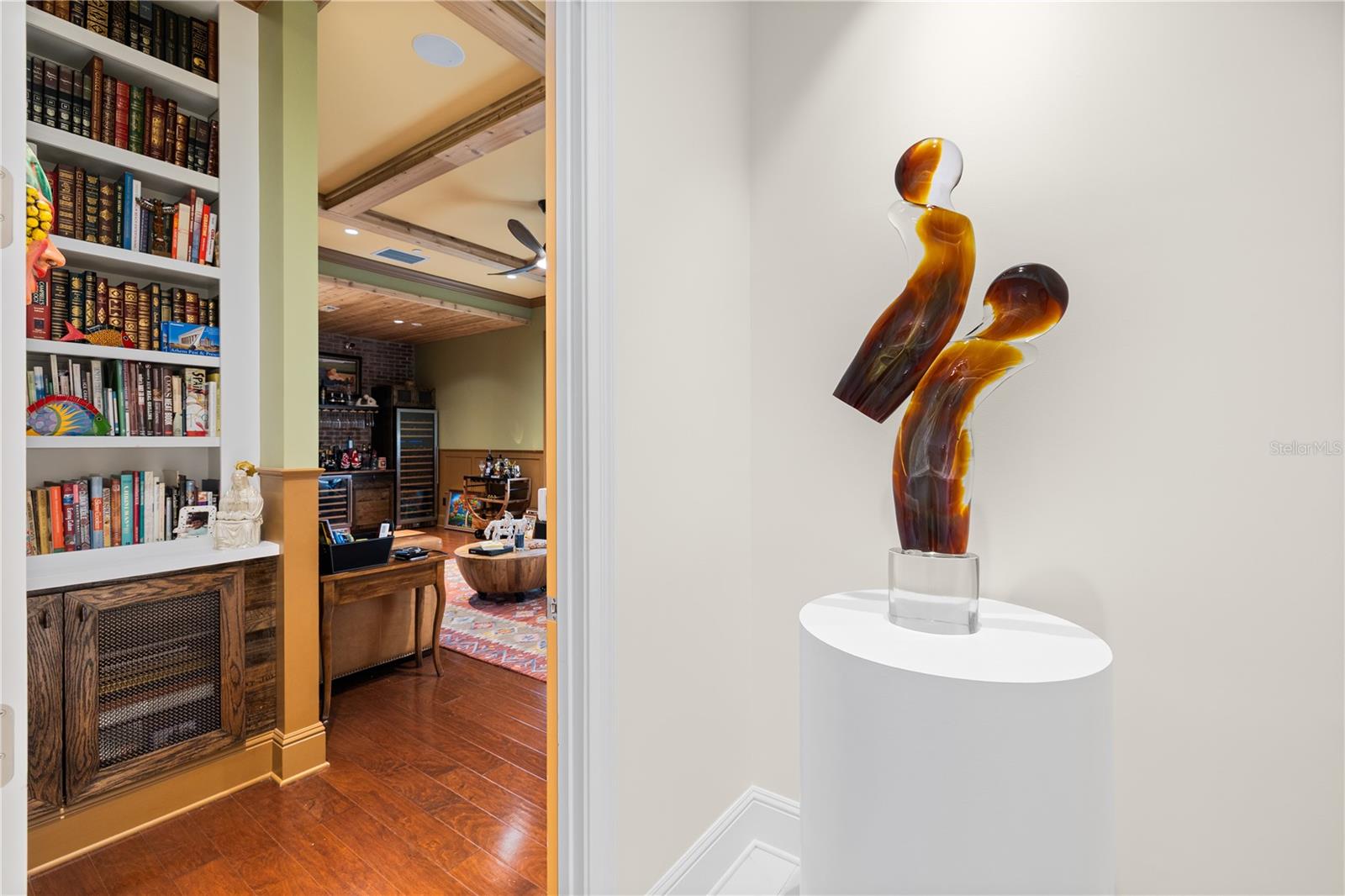 1 Palm Ter Wine Room