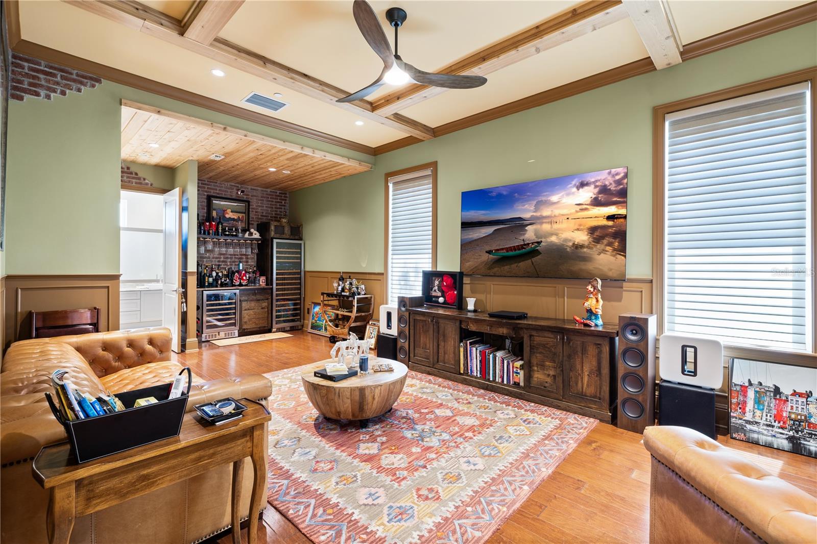 1 Palm Ter Wine Room