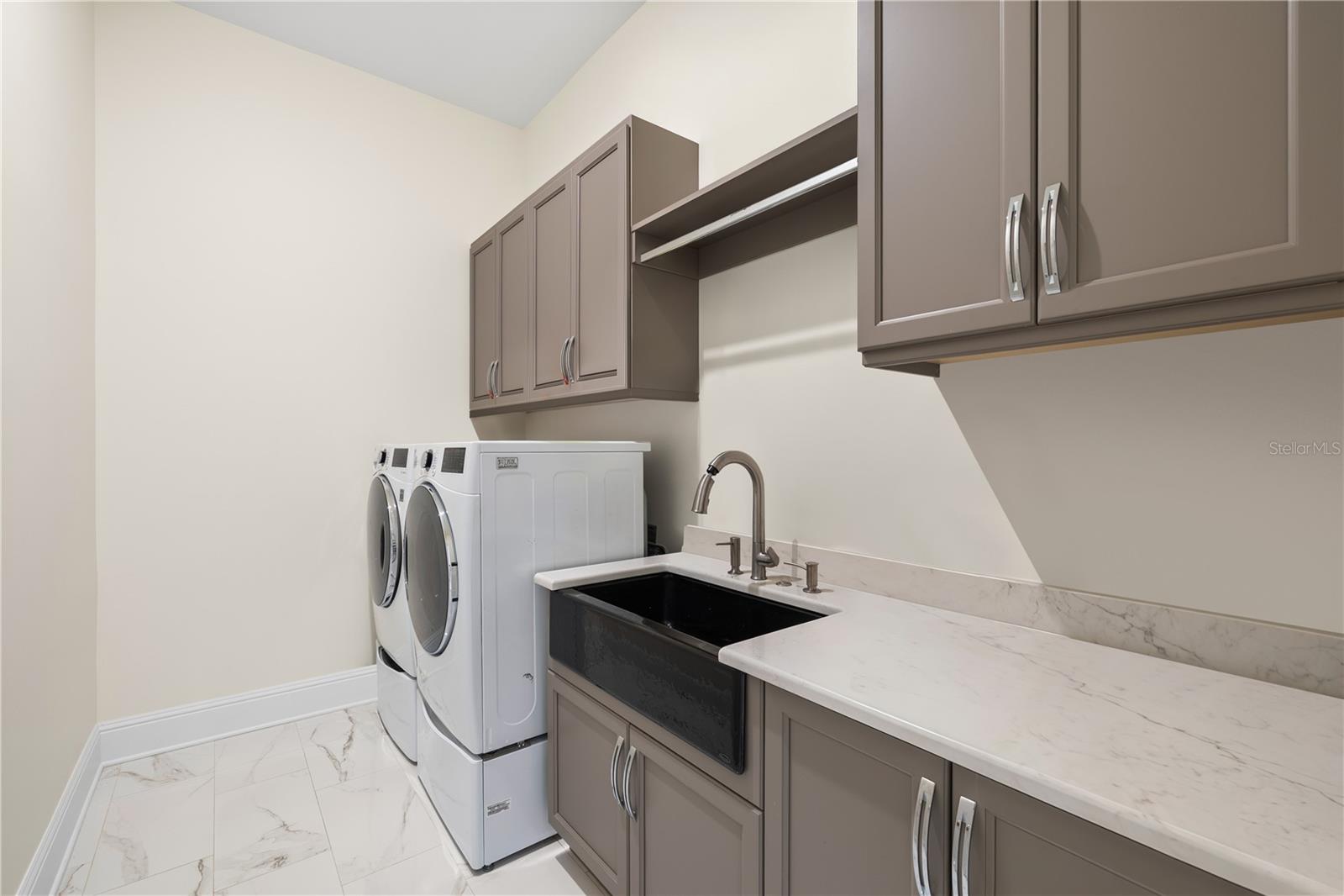 1 Palm Ter Laundry Room