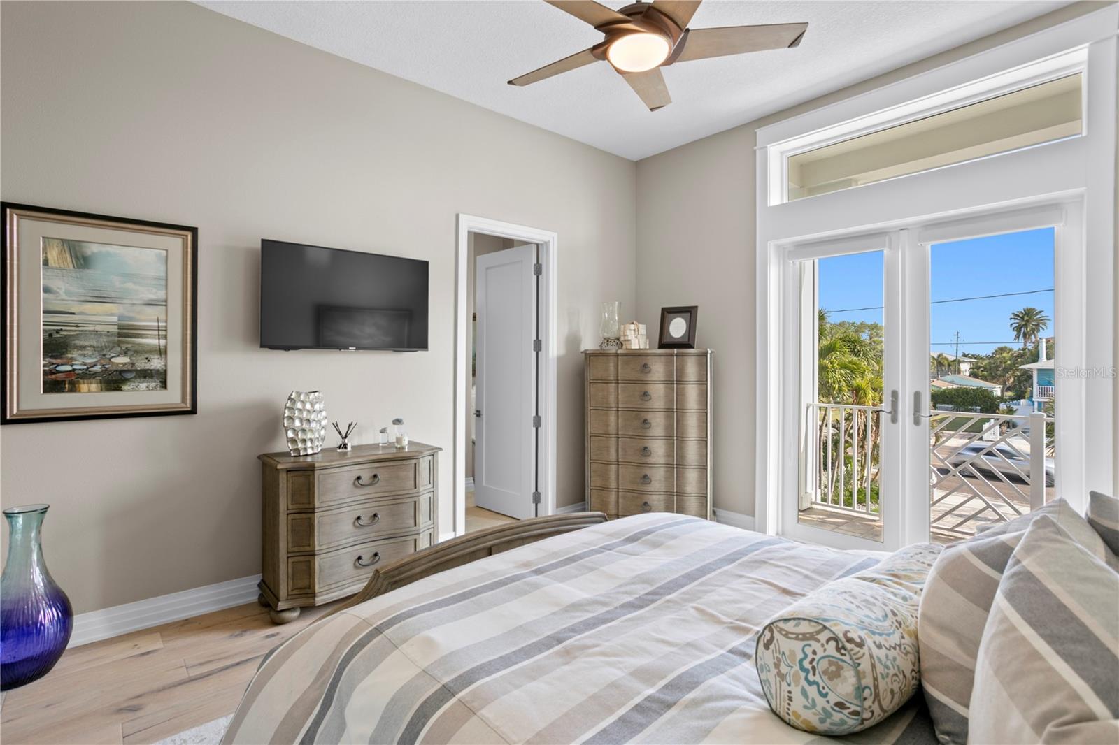 Guest Suite opposite view