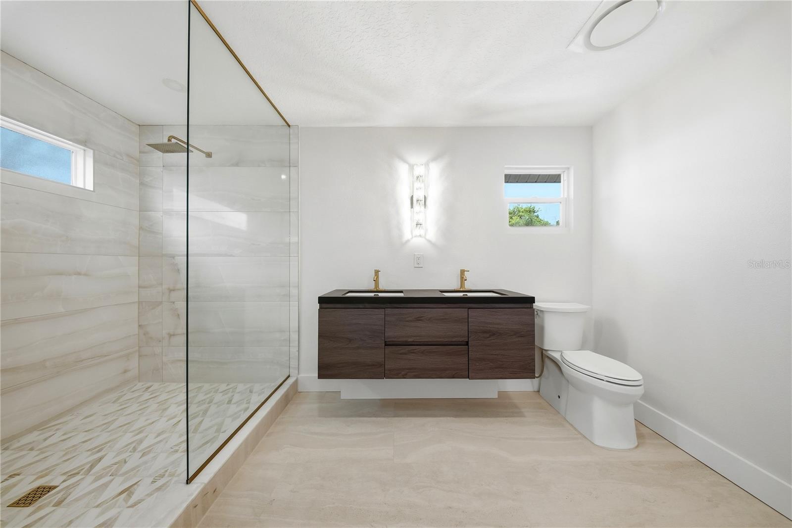 Primary Bedroom Bathroom