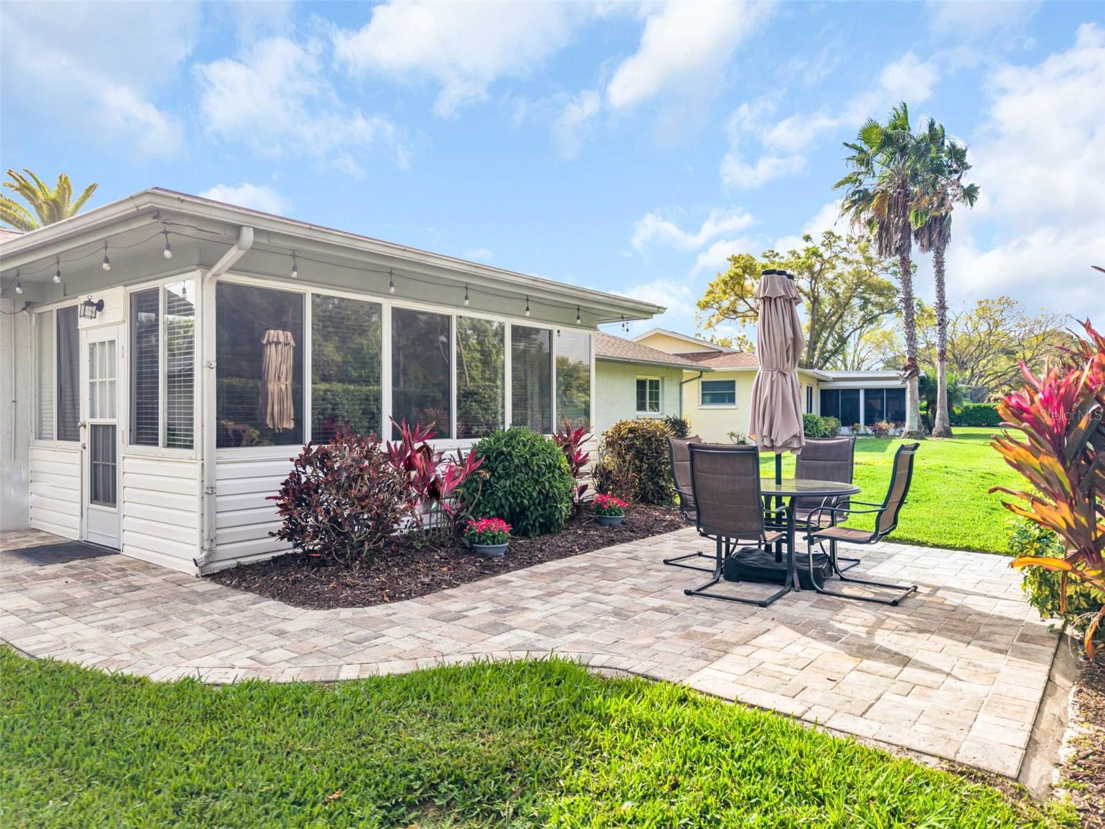 Low maintenance backyard oasis just waiting for you~