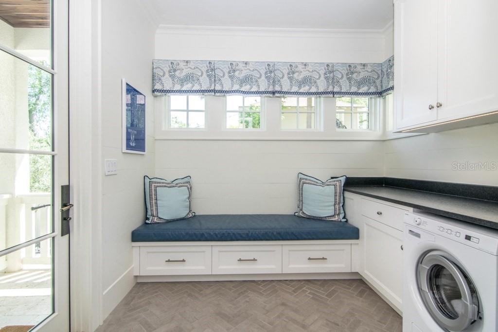 mud room/ laundry 1st floor