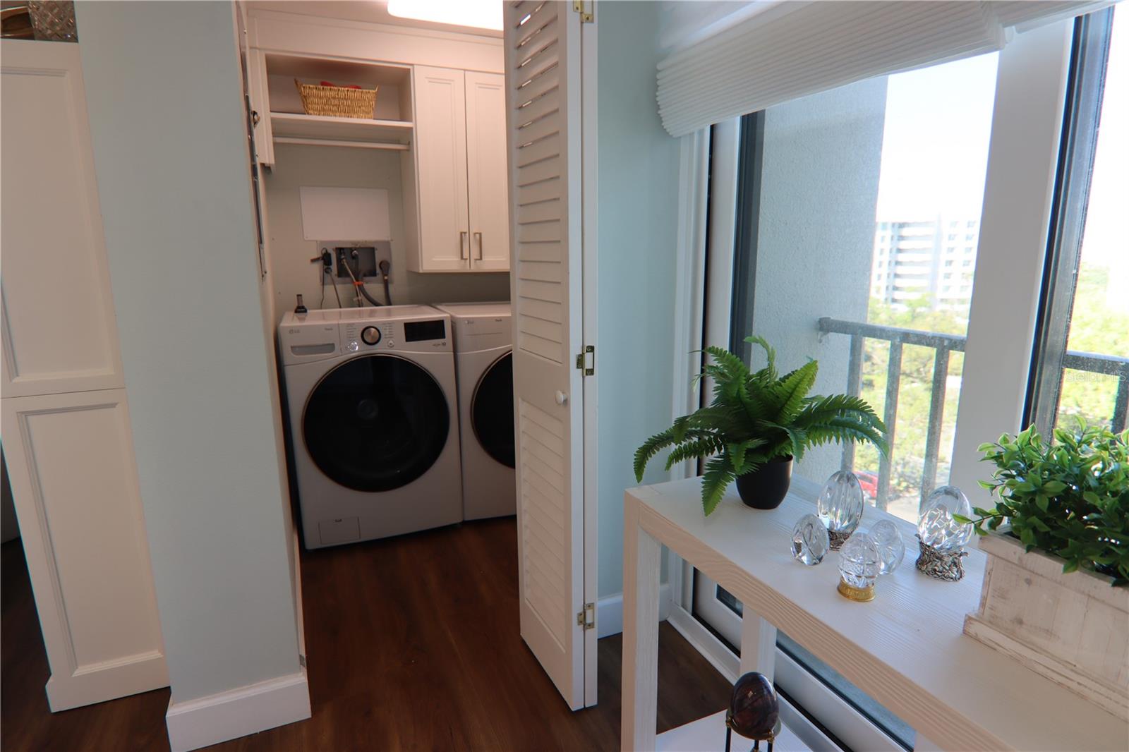 full size washer/dryer