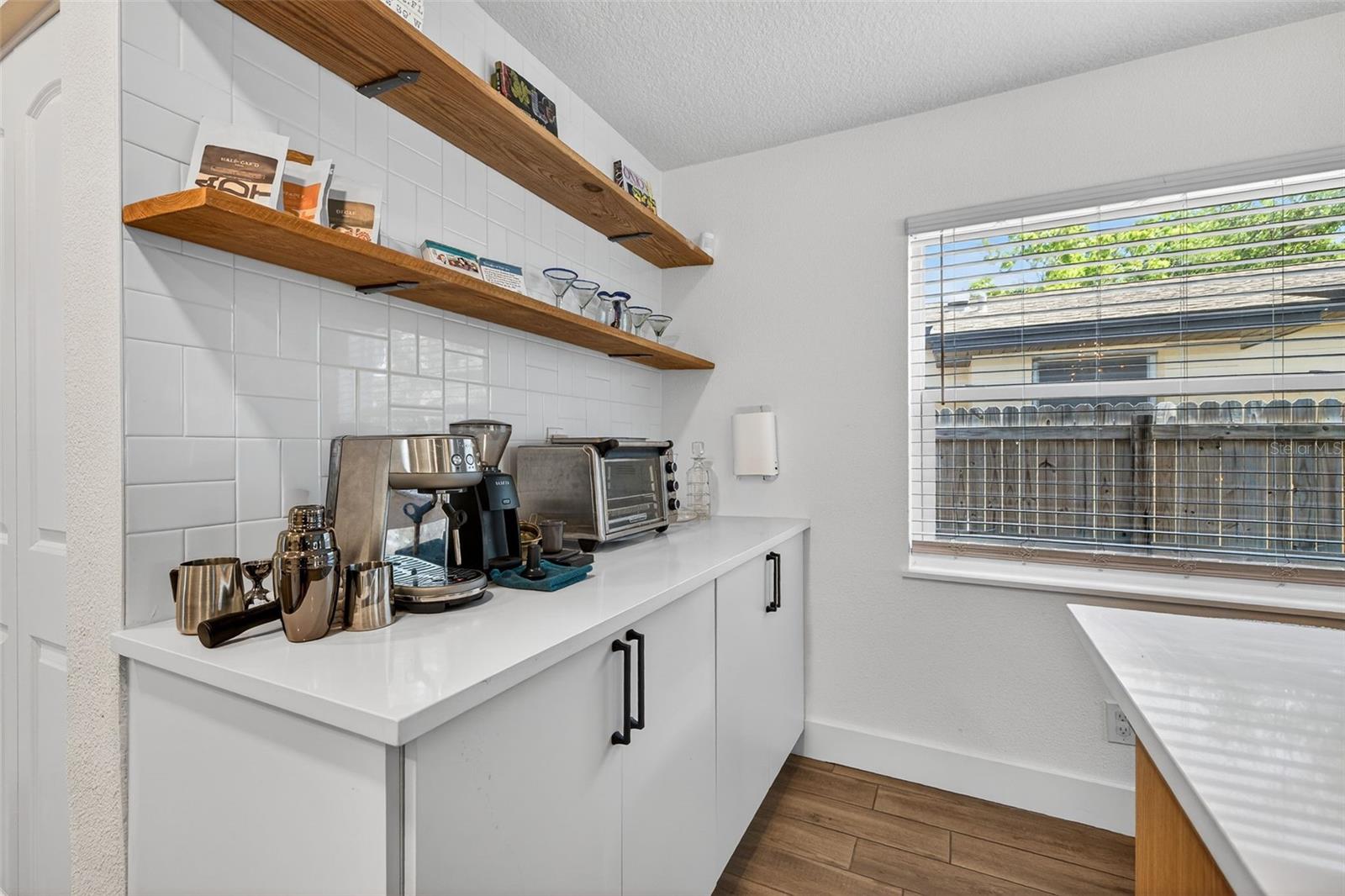 Additional storage and extension of your kitchen