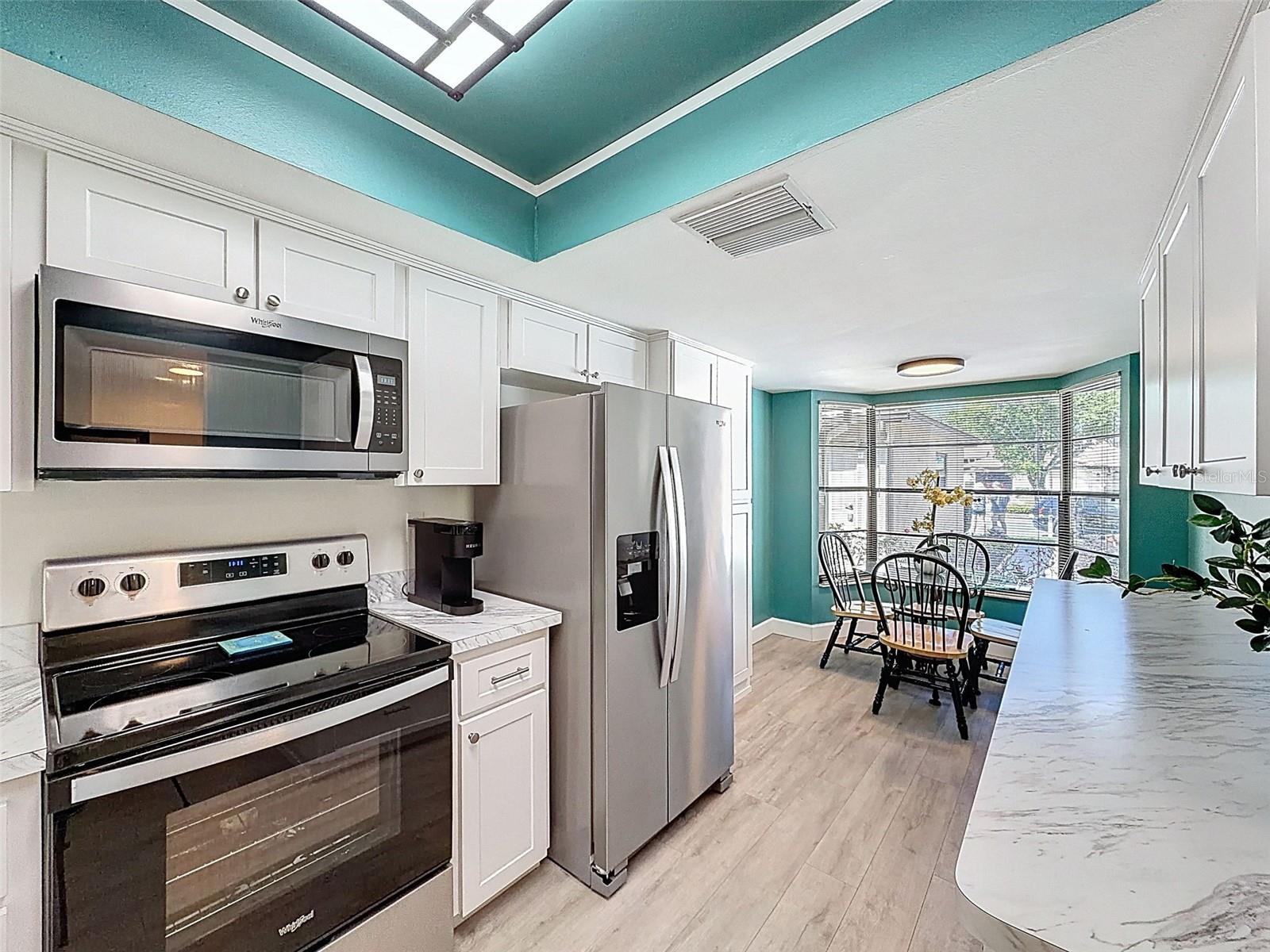 extra cabinet space for more storage.    Separate breakfast nook