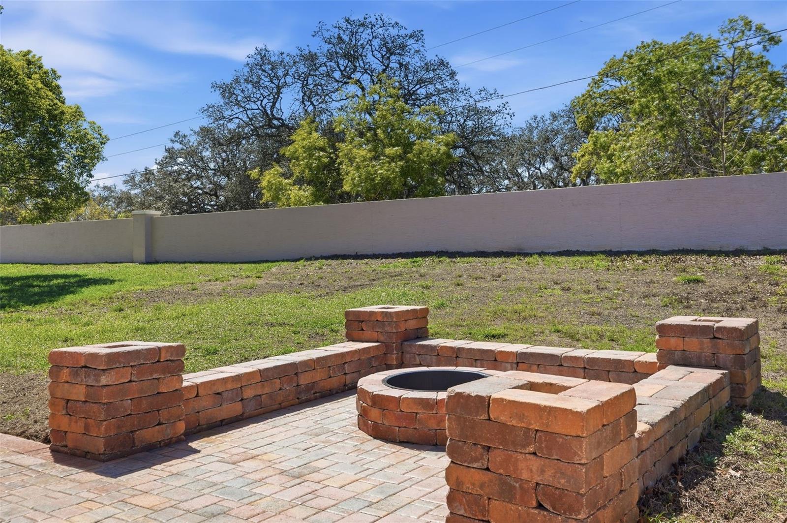 Fire pit with seating
