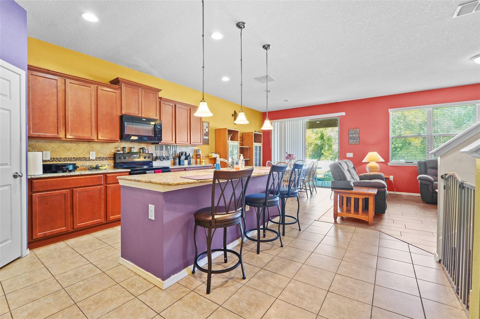 Kitchen Breakfast Bar view