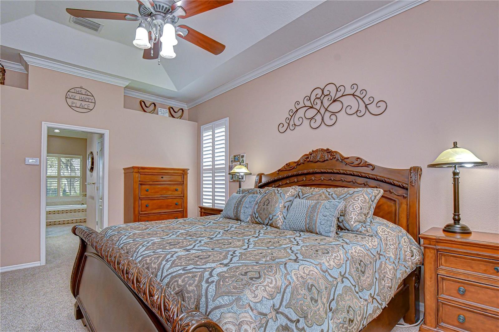 Beautiful owner's suite with access to en-suite bathroom.