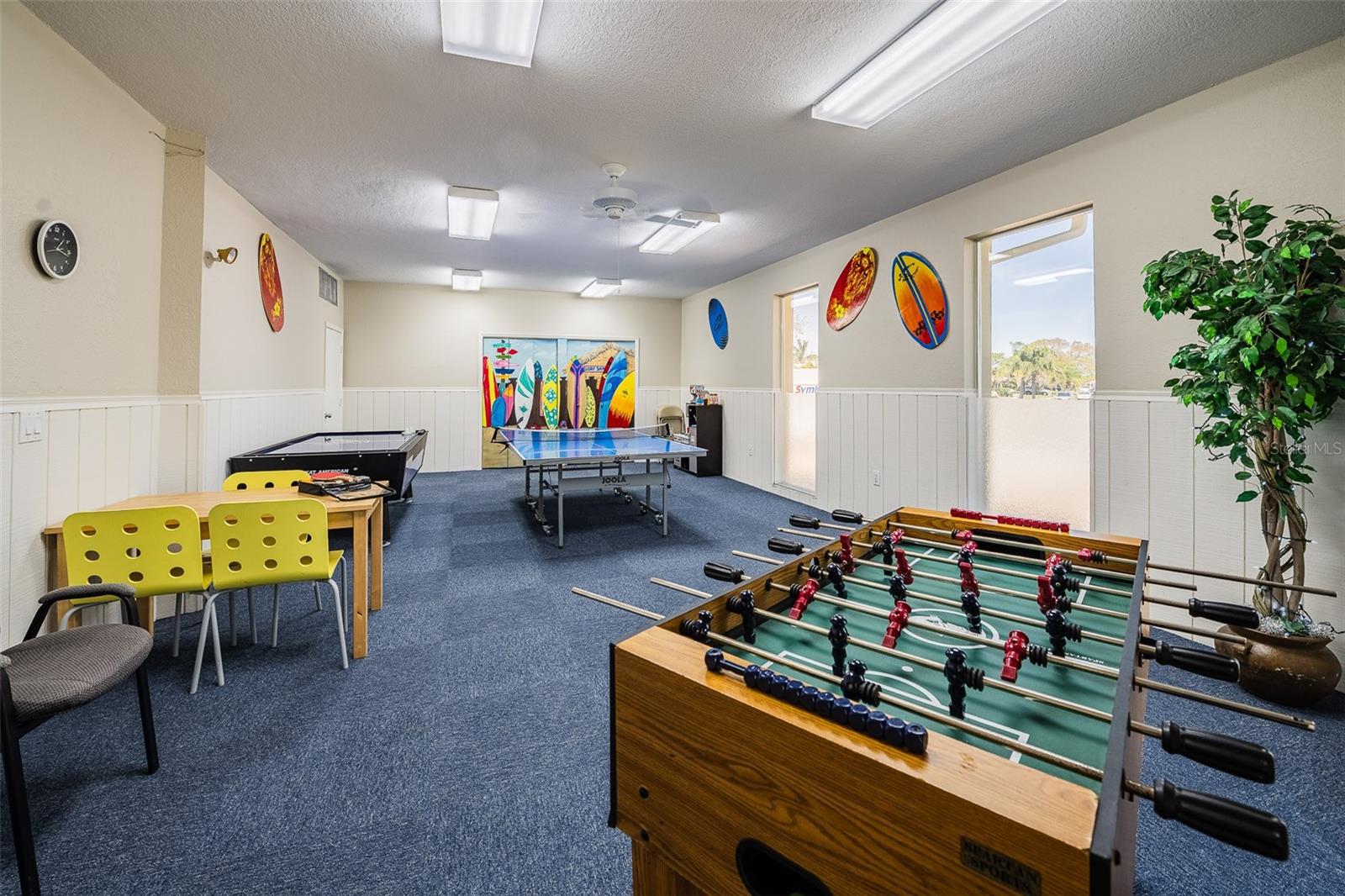 Clubhouse playroom (children welcome)