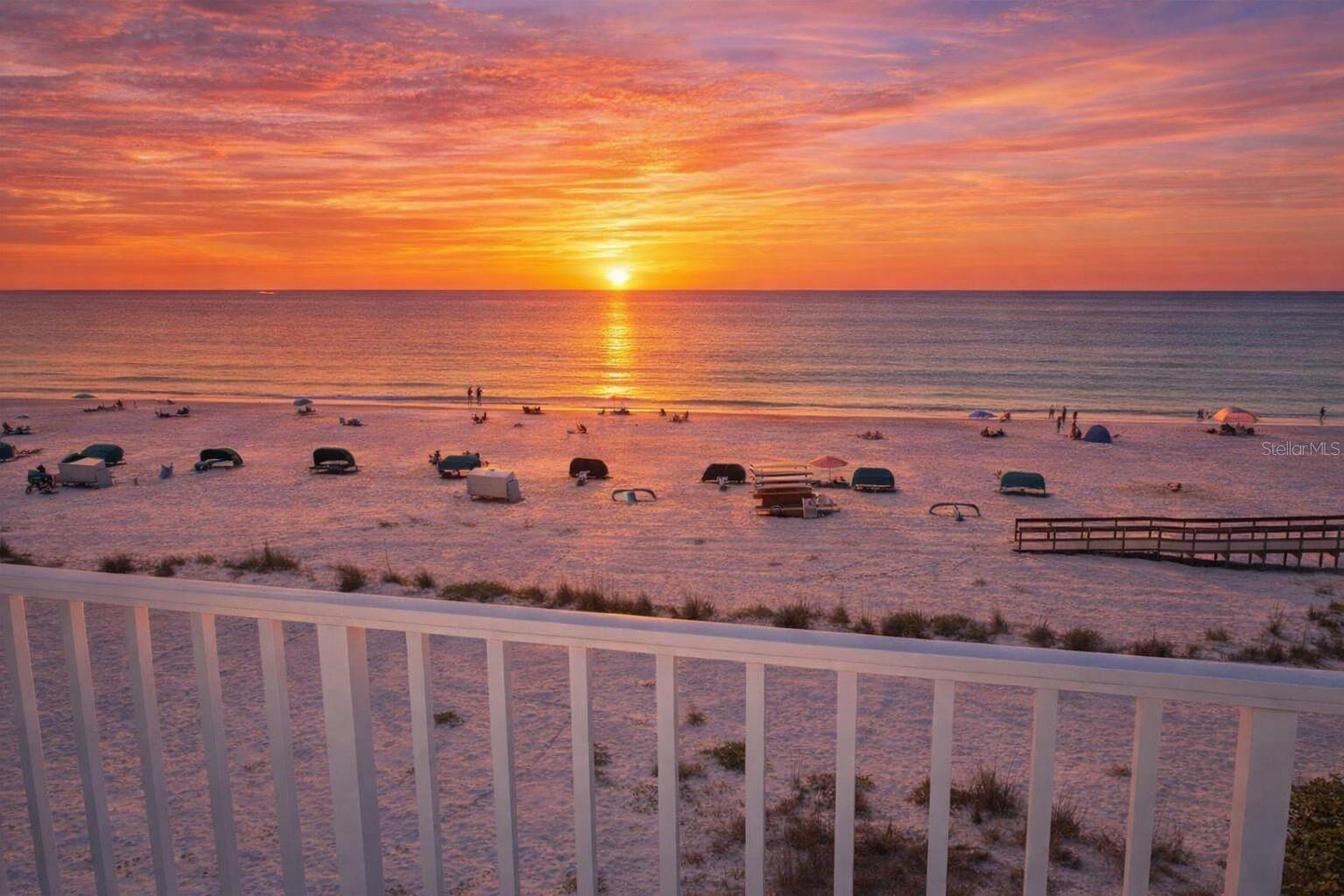 Island Inn, Best Value on the beach! 501 a corner studio unit with a steady flow of income. View from Balcony.