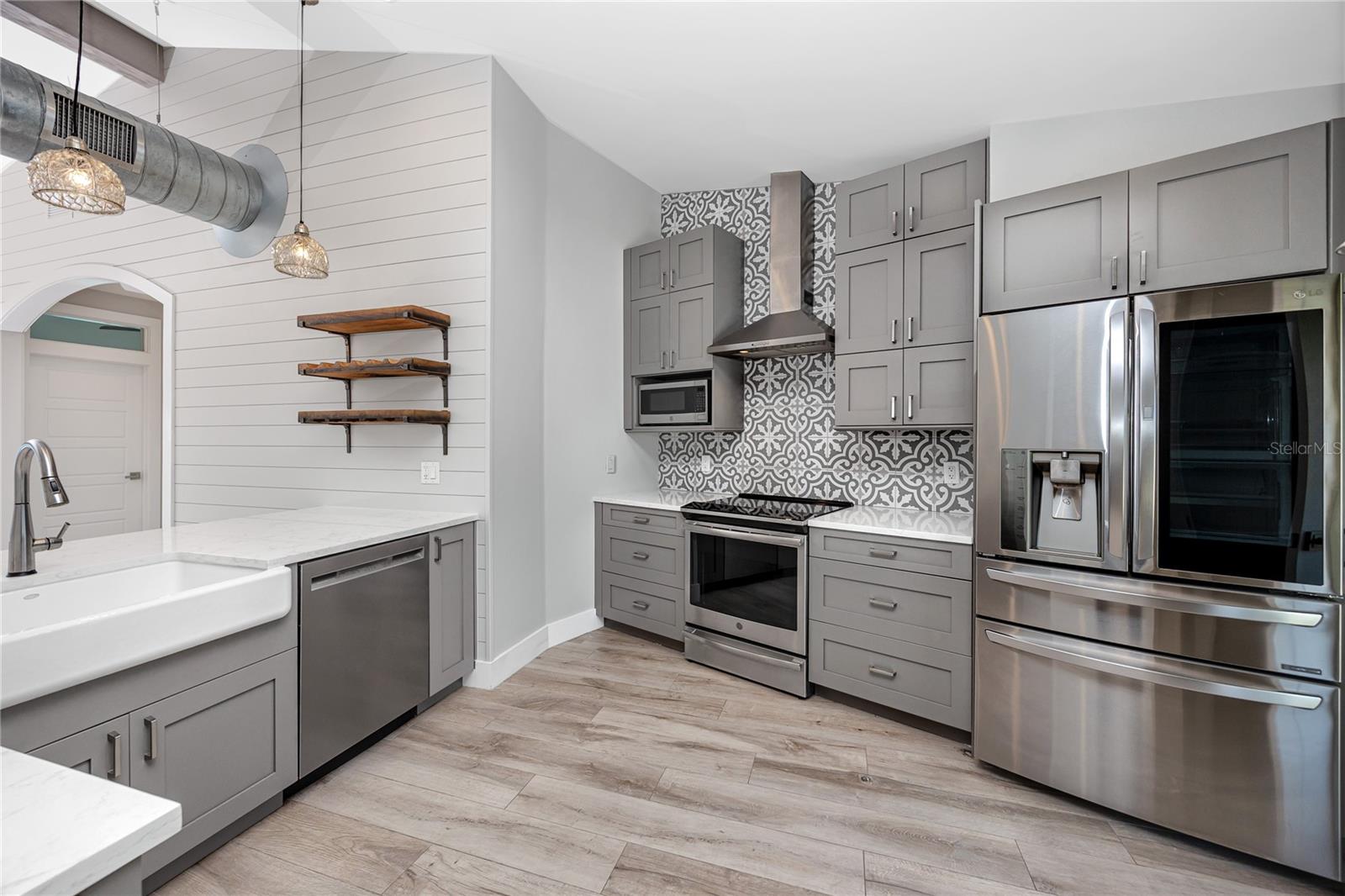 Stunning expansive kitchen