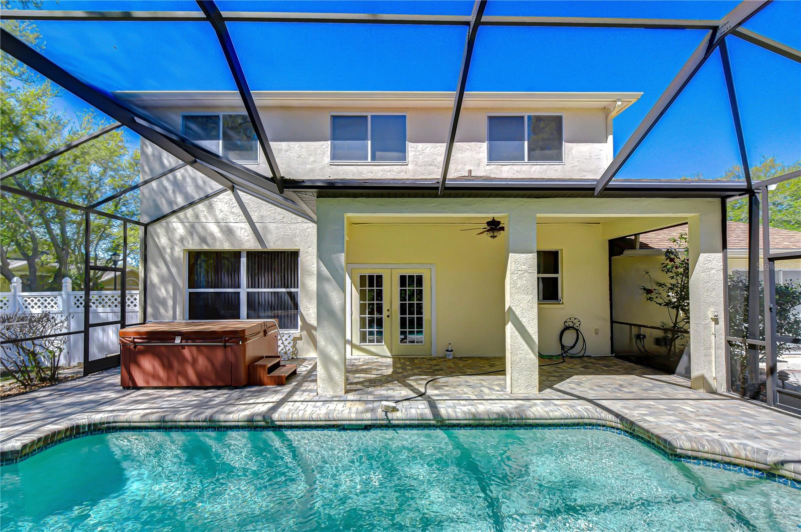 You will enjoy spending your Florida summer here.