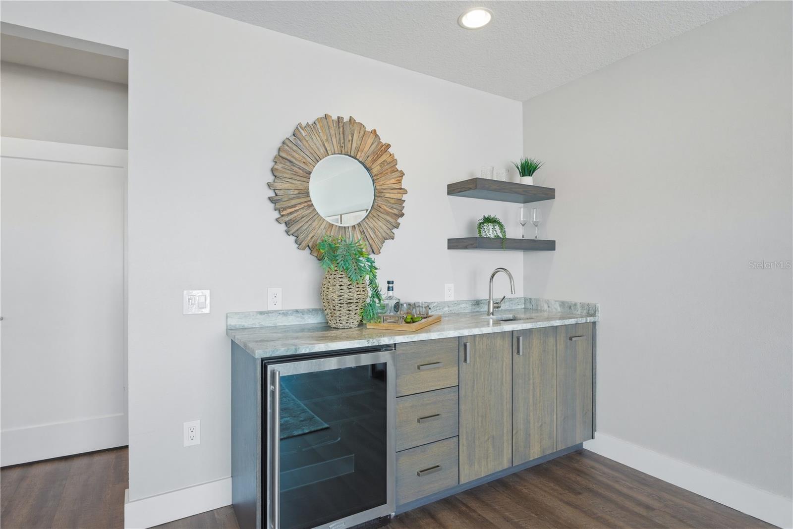 Primary Suite wet bar