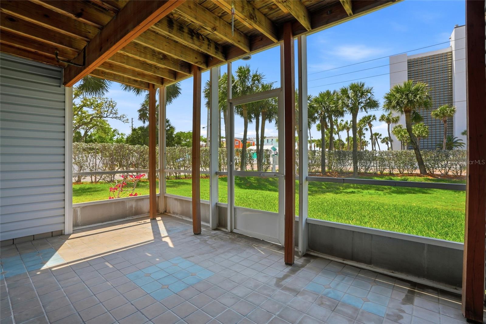 Enclosed patio outside bonus room