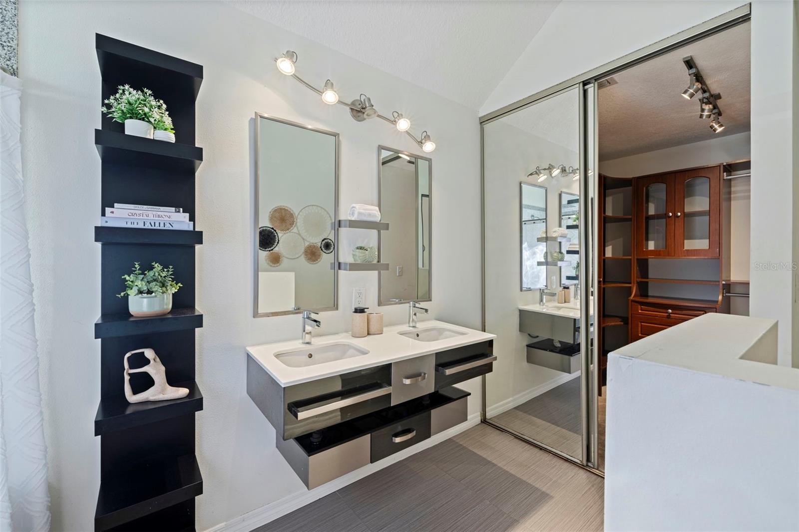 Double vanity- primary bath