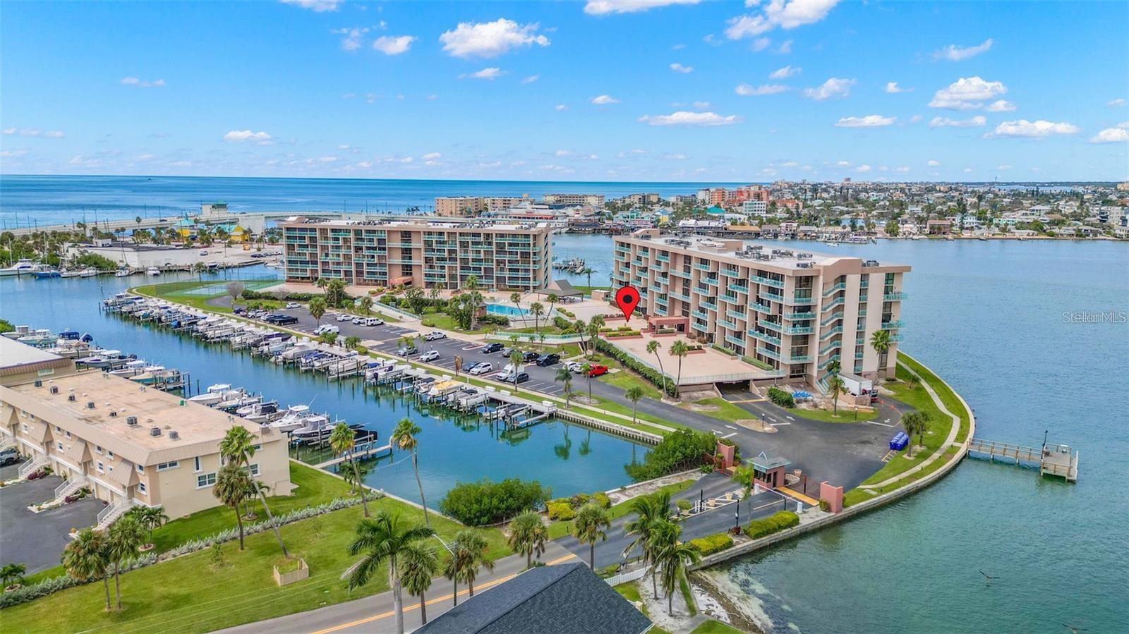 PRIVATE ISLAND with The Gulf Just Around the corner, thru Johns Pass