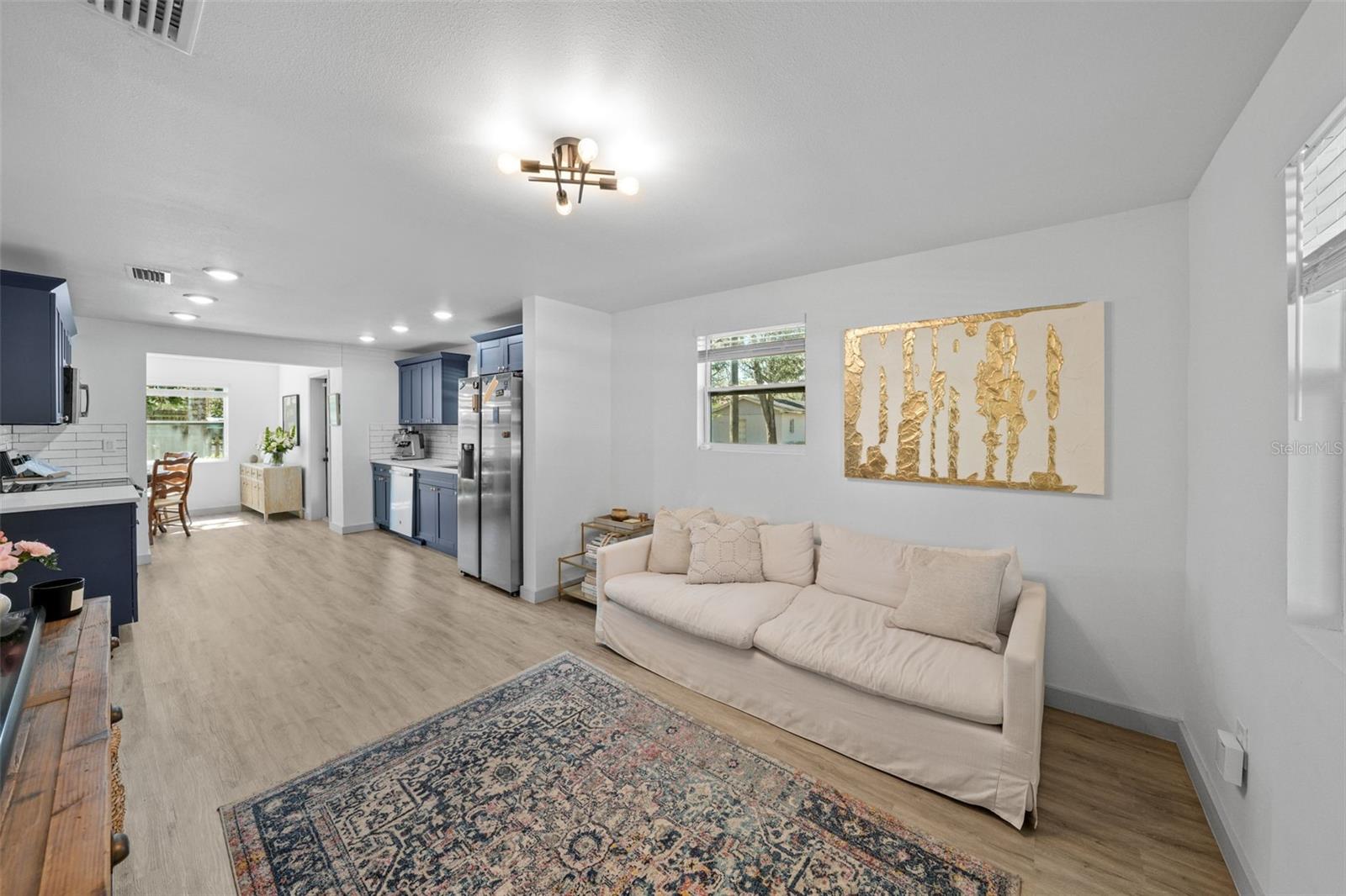 And several areas to relax with friends