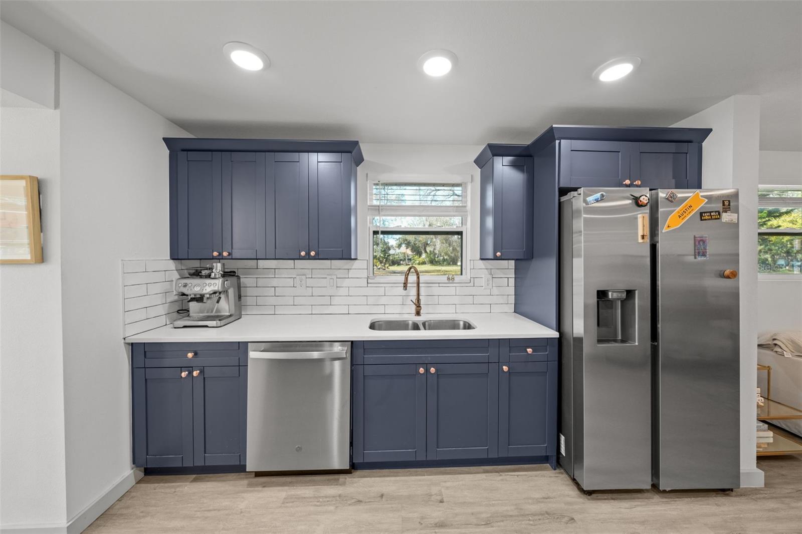 How fabulous is this kitchen?