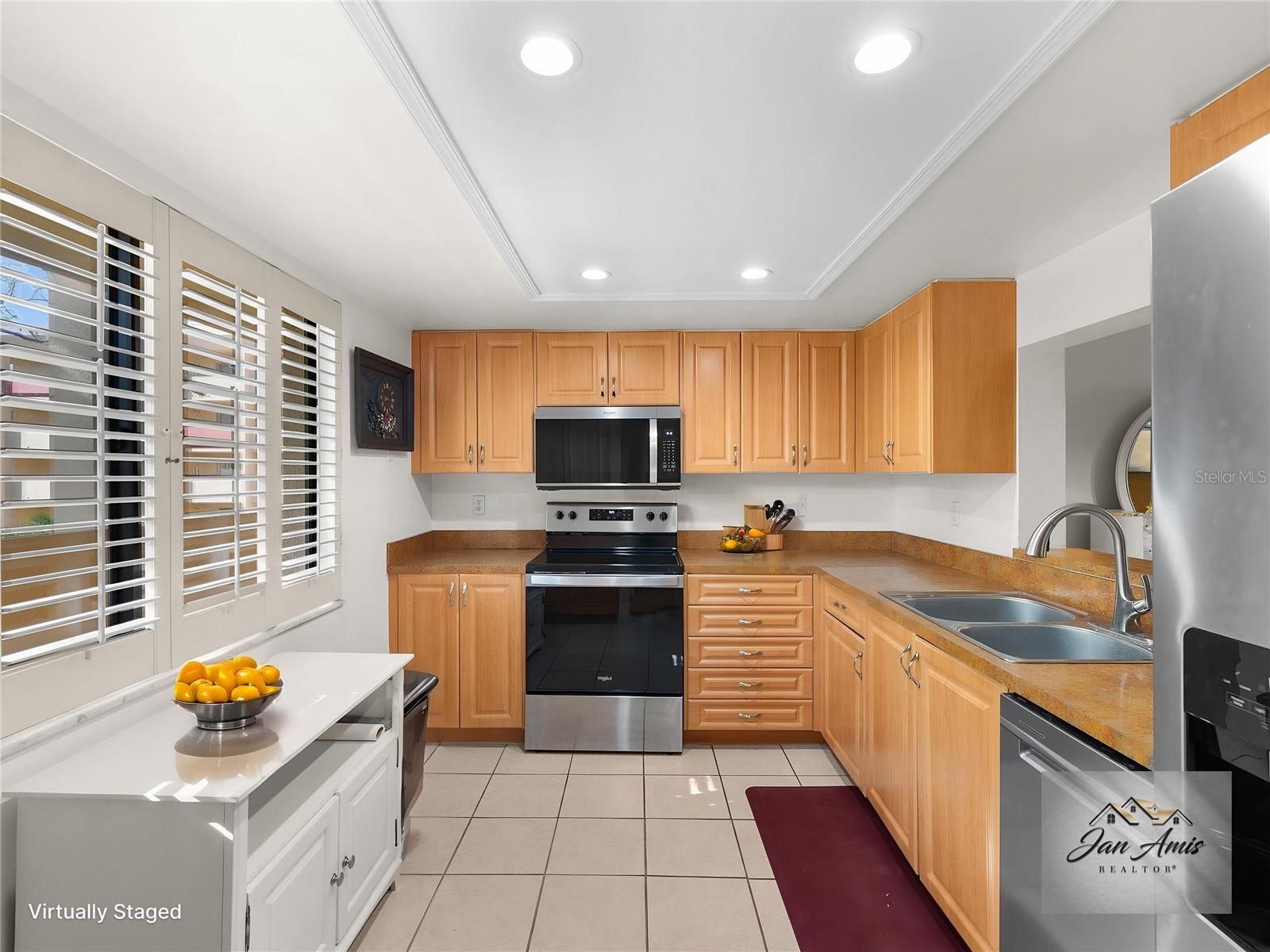 Stainless appliances