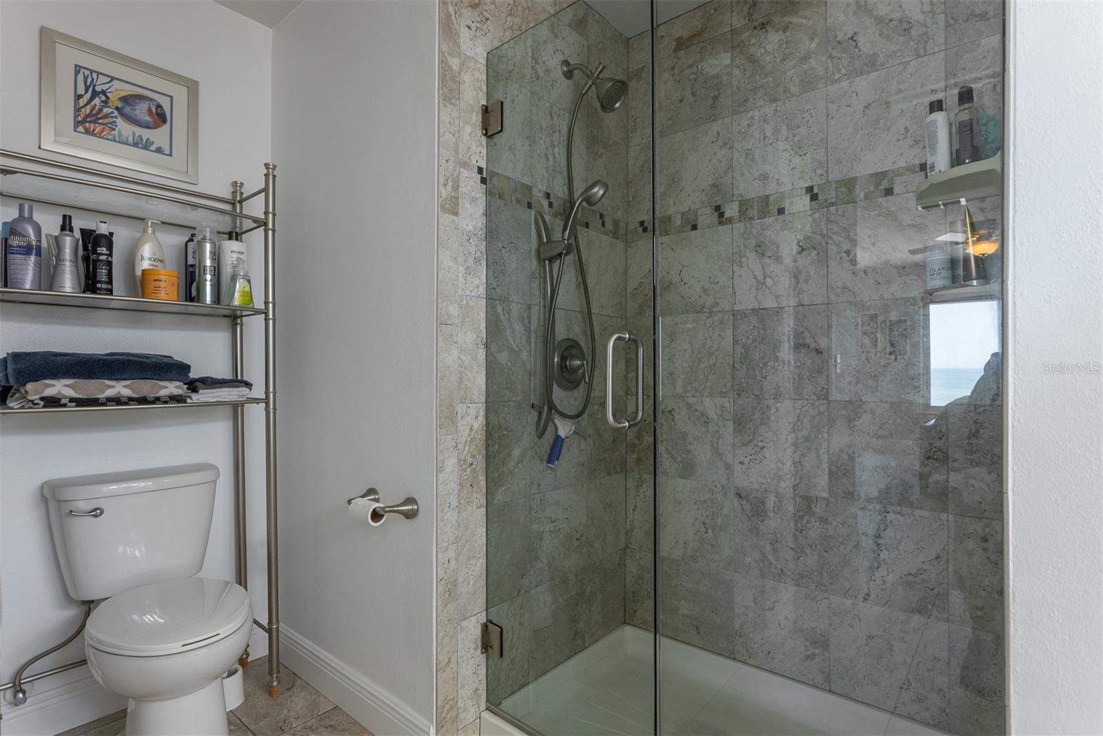 Primary en suite