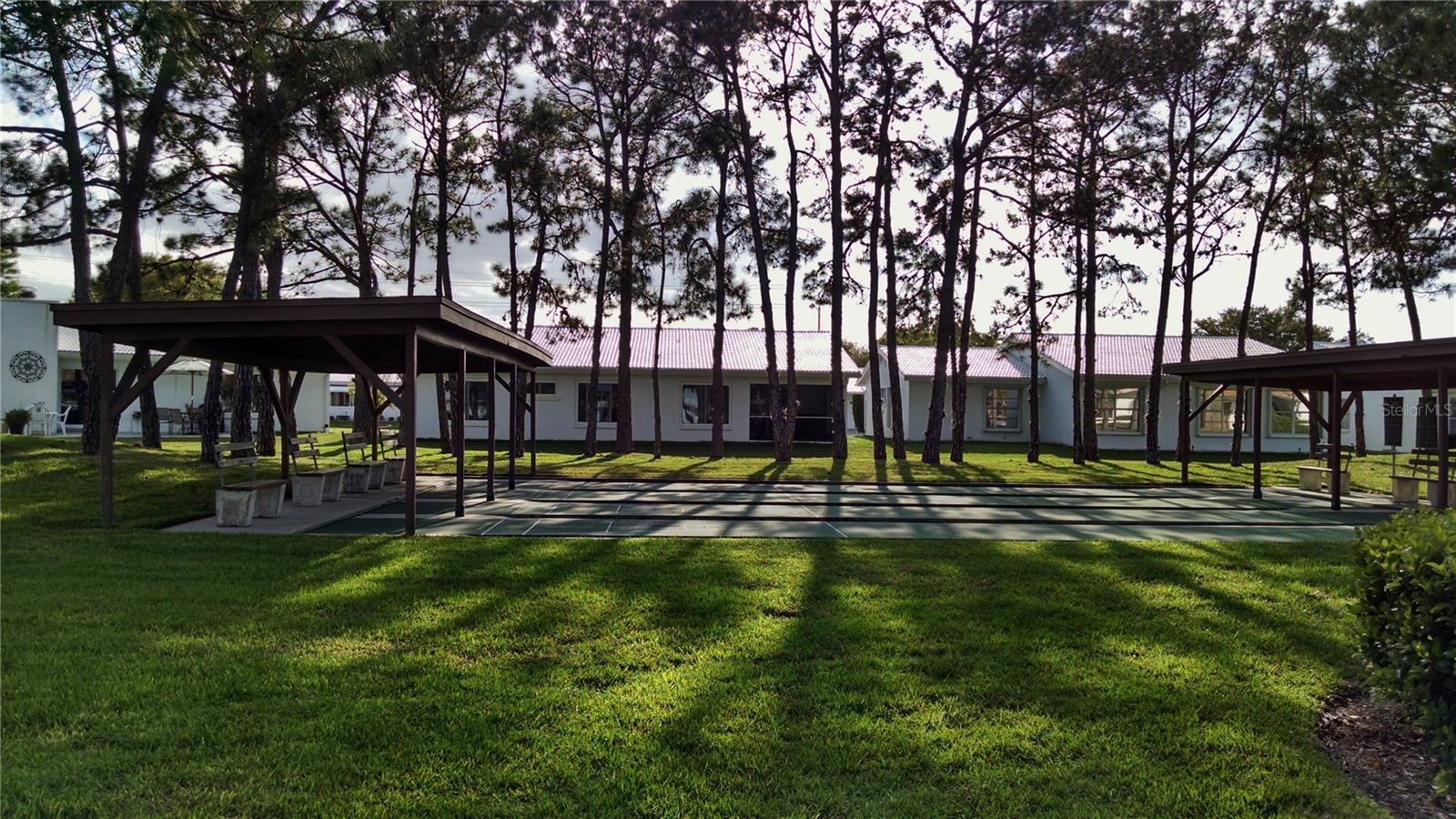 Shuffleboard is a popular activity in the area.  You can practice, play for fun or join a team that competes. Whatever your level of enjoyment, Mainlands community has it to offer.