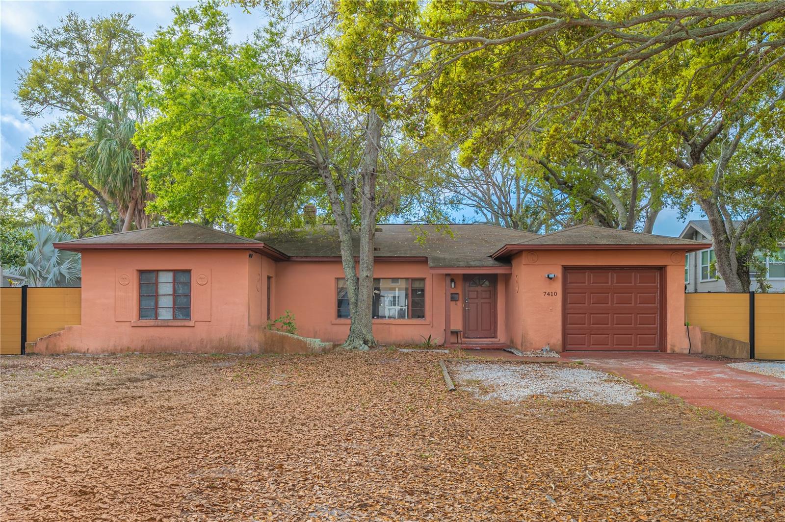 Solid Building - 1/4 acre lot