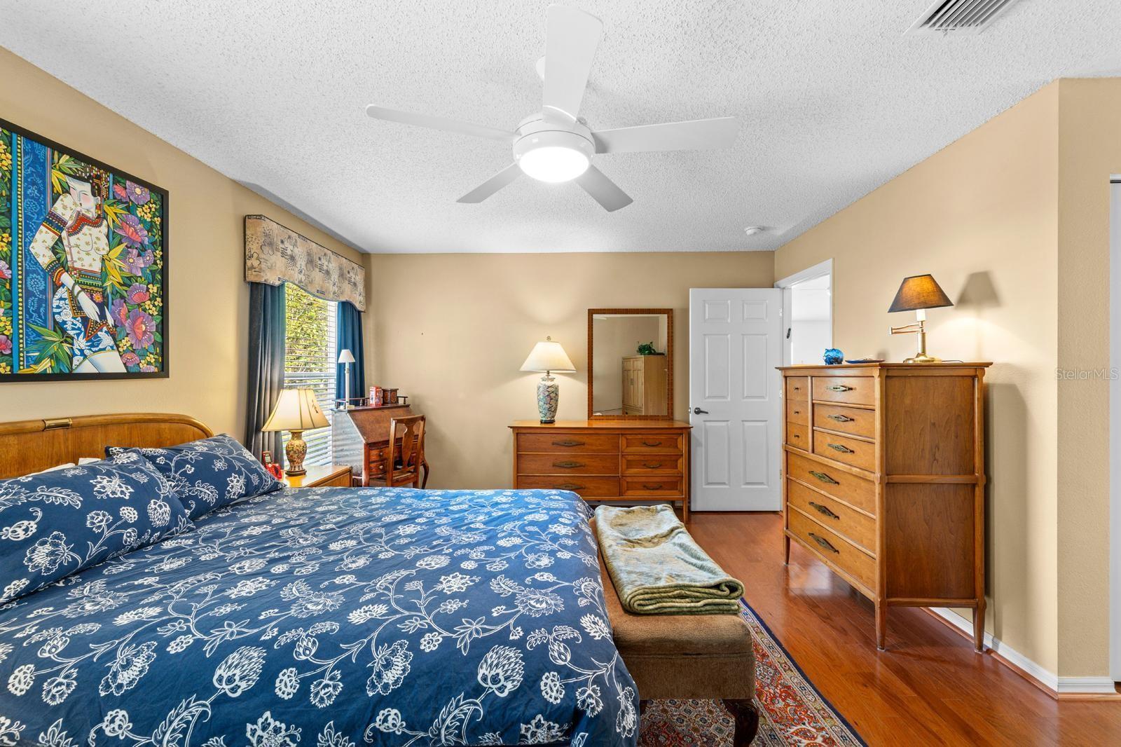 Plenty of room for a cozy reading nook