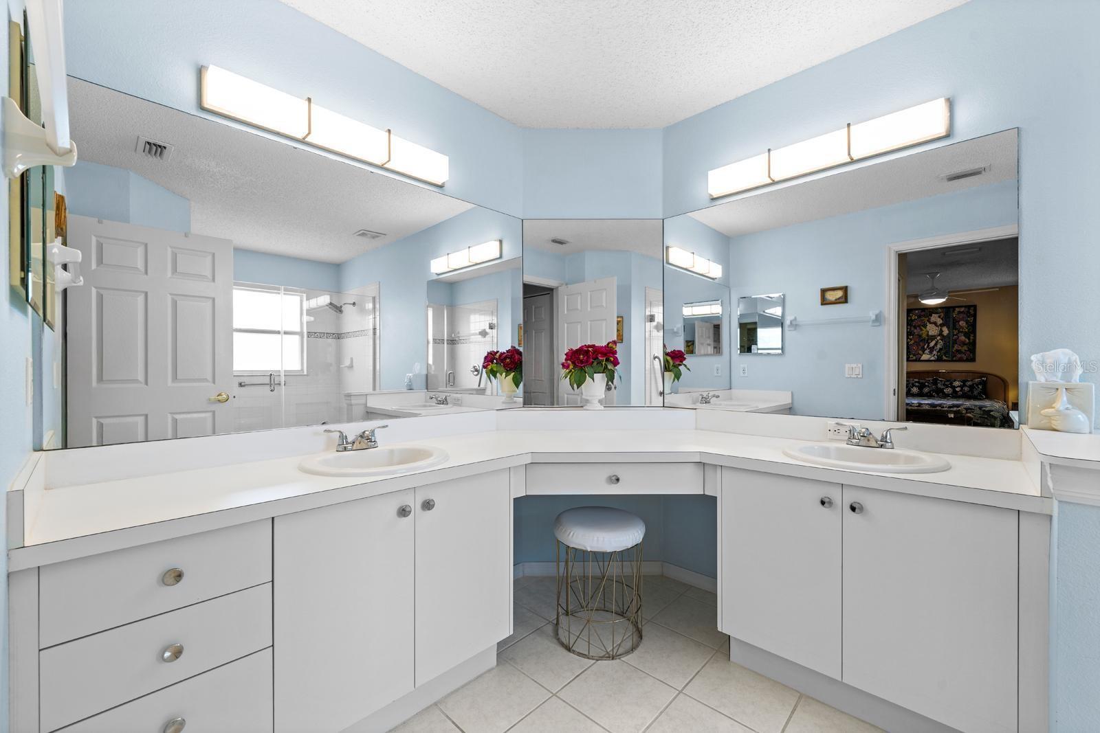 Additional storage options in the master bathroom