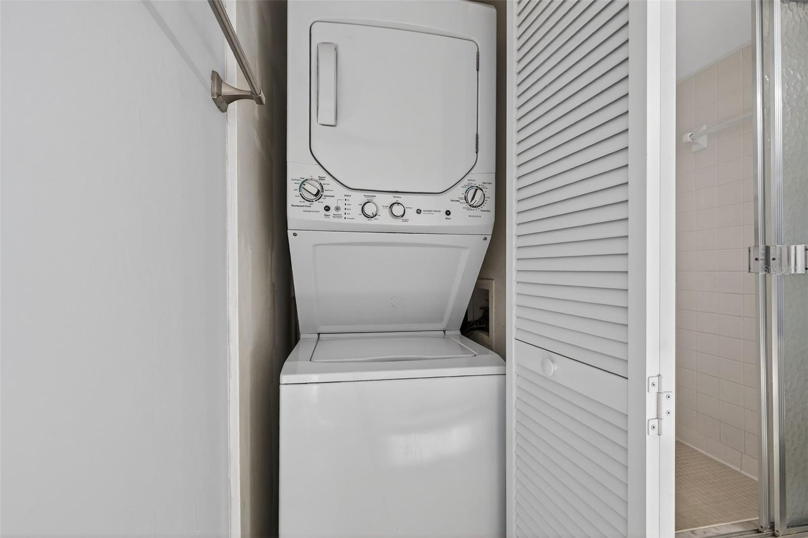 In-unit washer & dryer