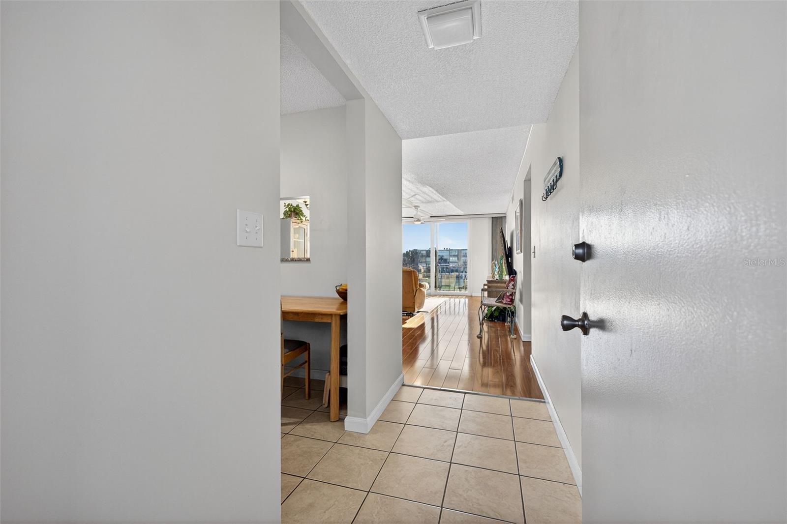 Natural light throughout