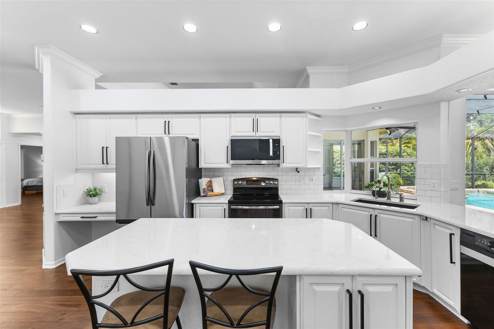 Large Center Stone Island