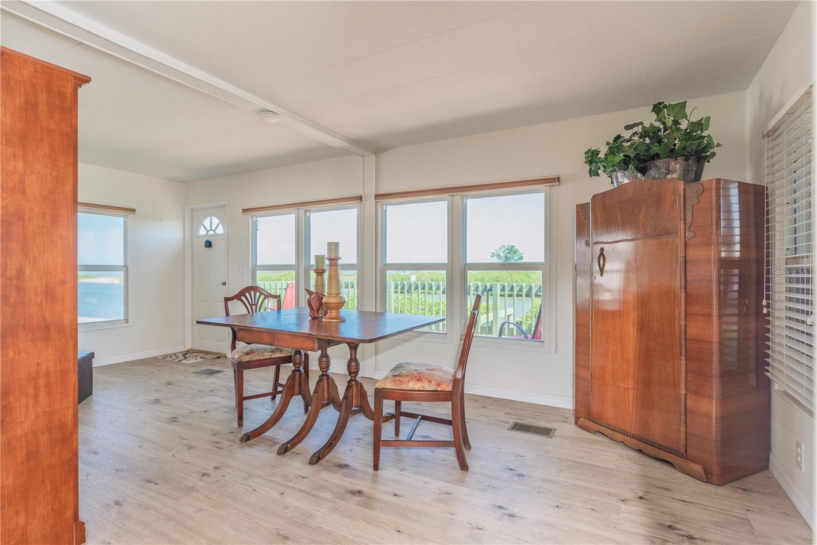 Bonus space with water views.