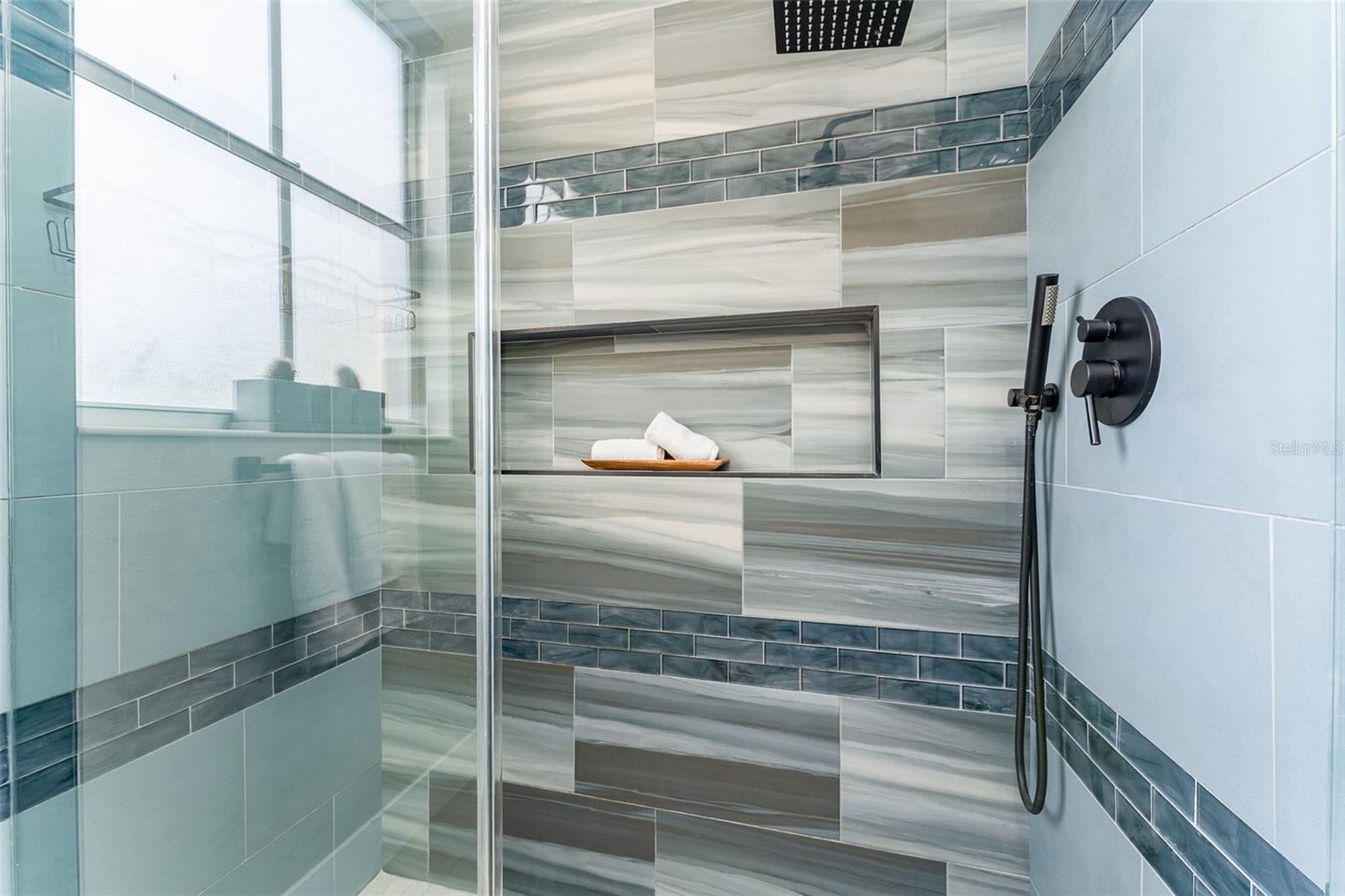 Newly Remodeled 2nd Bathroom