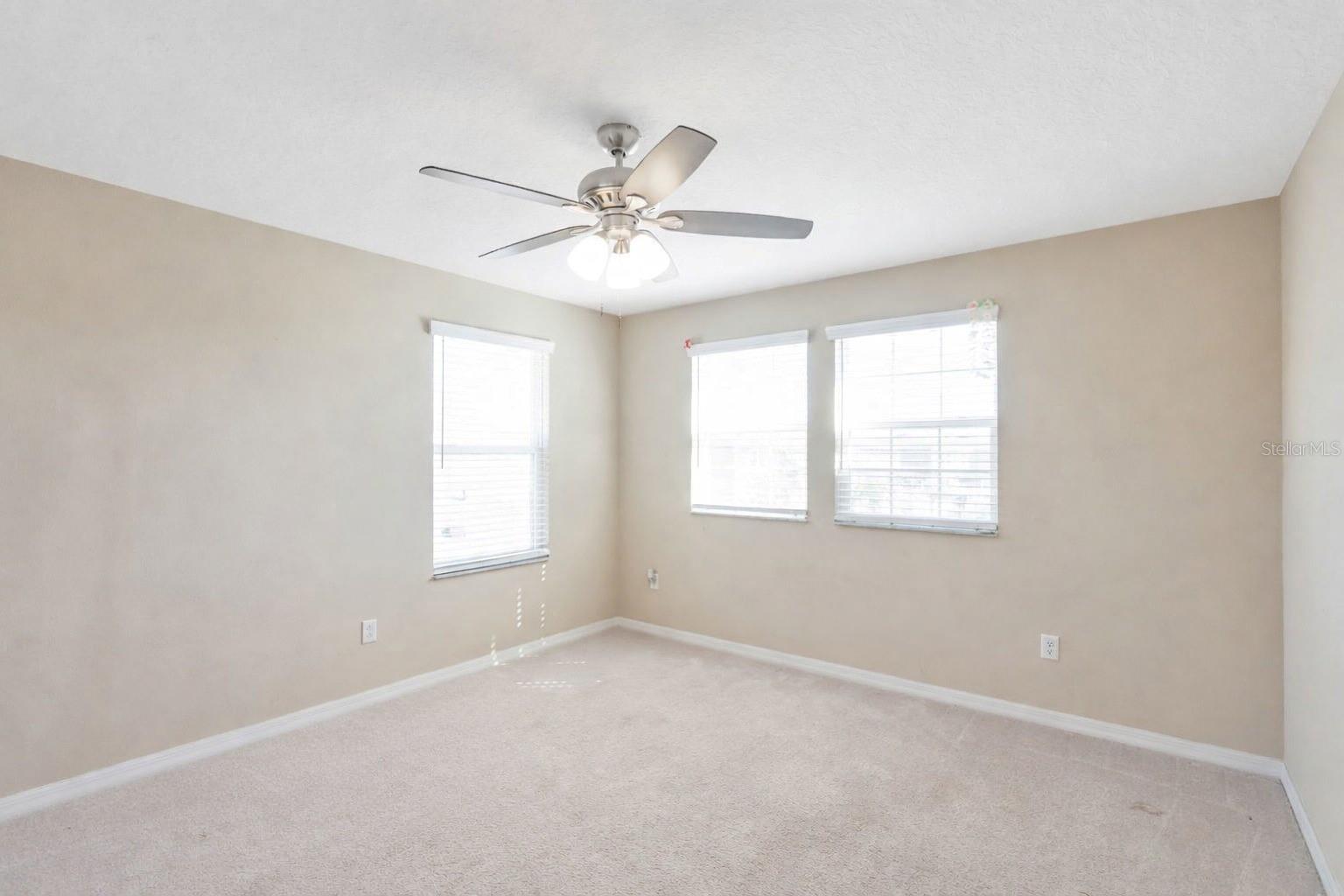 bedroom (second floor)